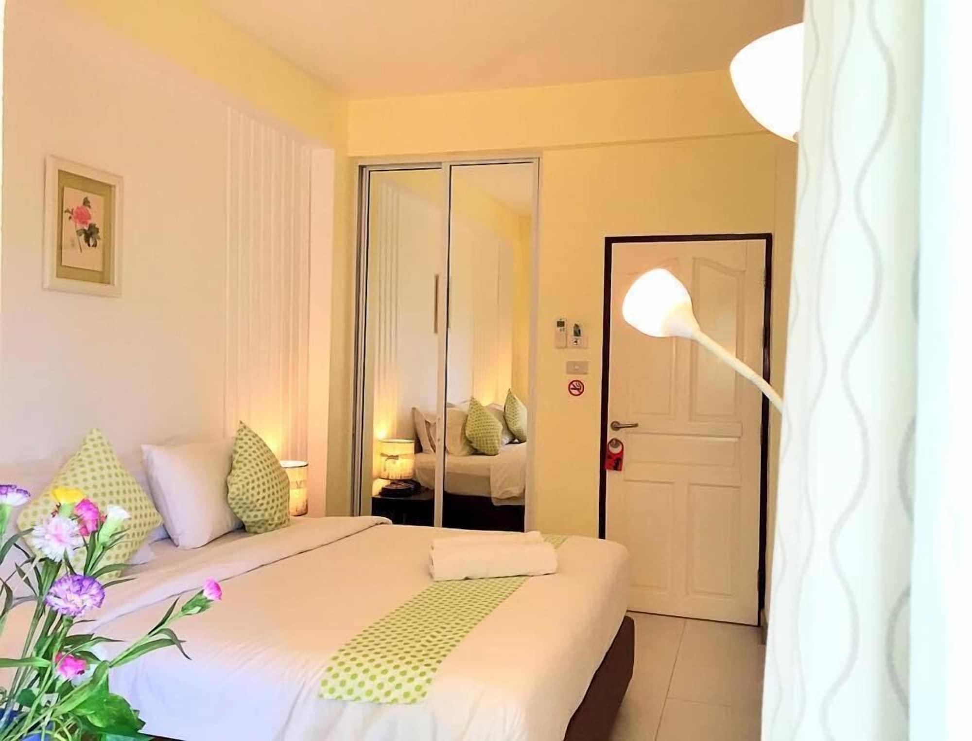 Pius Place Pattaya Exterior foto